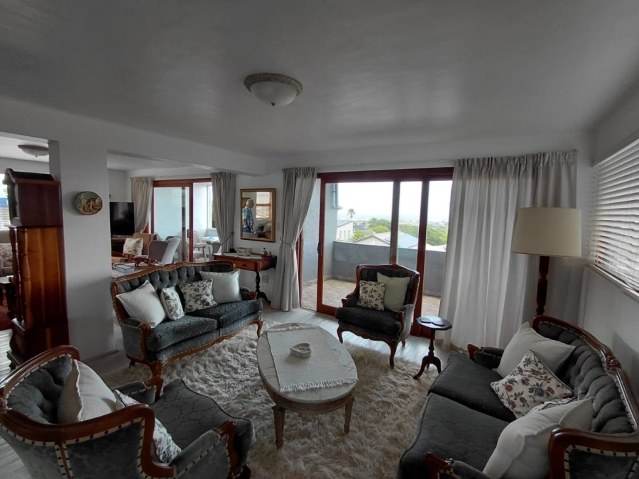 4 Bedroom Property for Sale in Onrus Western Cape